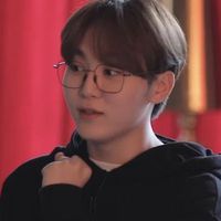 Hot post catching attention from 자유게시판's fandom