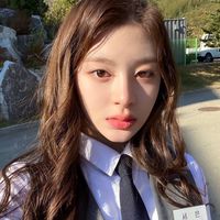 Hot post catching attention from 자유게시판's fandom