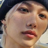 Must-see popular post of 필릭스 (Stray Kids), your favorite