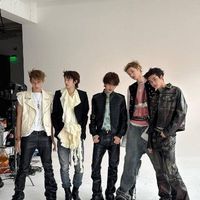 Today’s hot picks from the 자유게시판 community